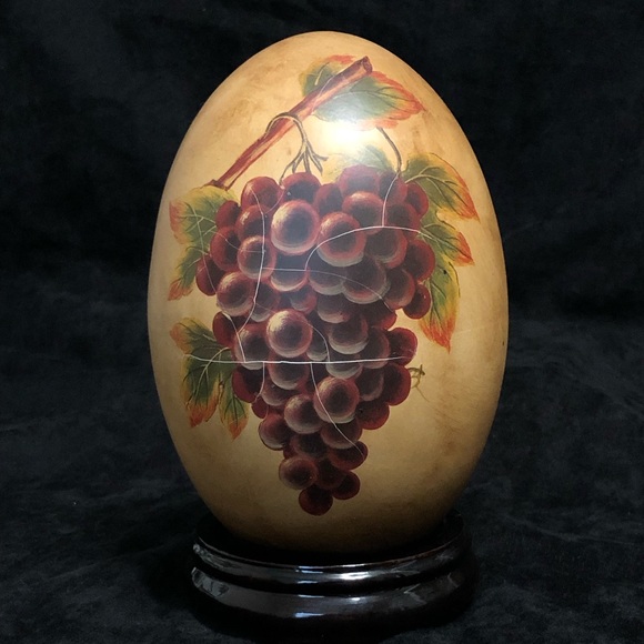 🌈3/$15🌈 Decorative Egg - Picture 2 of 9